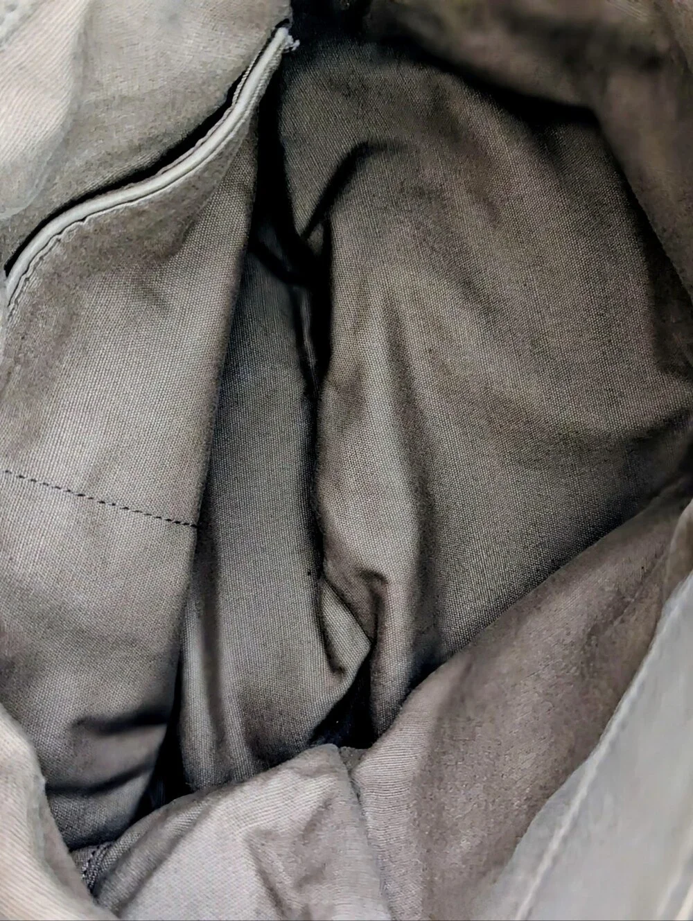 Liebeskind Soft Taupe Leather Tote, hobo bag Handles, cross body Strap, vintage